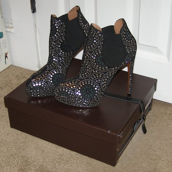 NEW w/box size 39.5/9 ALAIA platform ankle boots laser cut design - Picture 1 of 16
